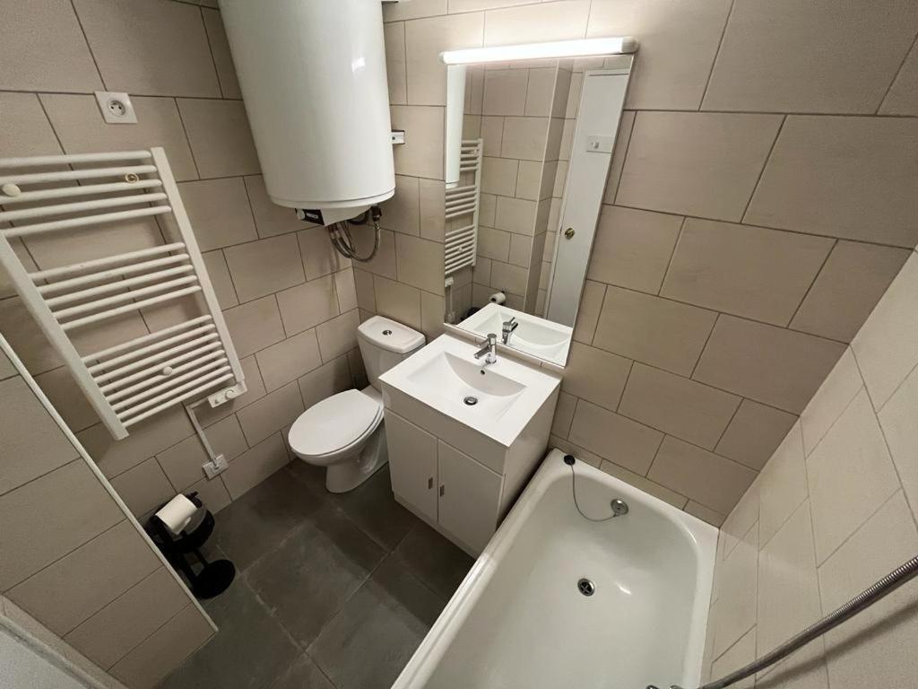 Immodelpas Placid Apartament Sant Joan de Caselles